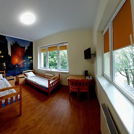 Szkolne Schronisko Mlodziezowe W Olsztynie Hostel ออลชติน ภายนอก รูปภาพ