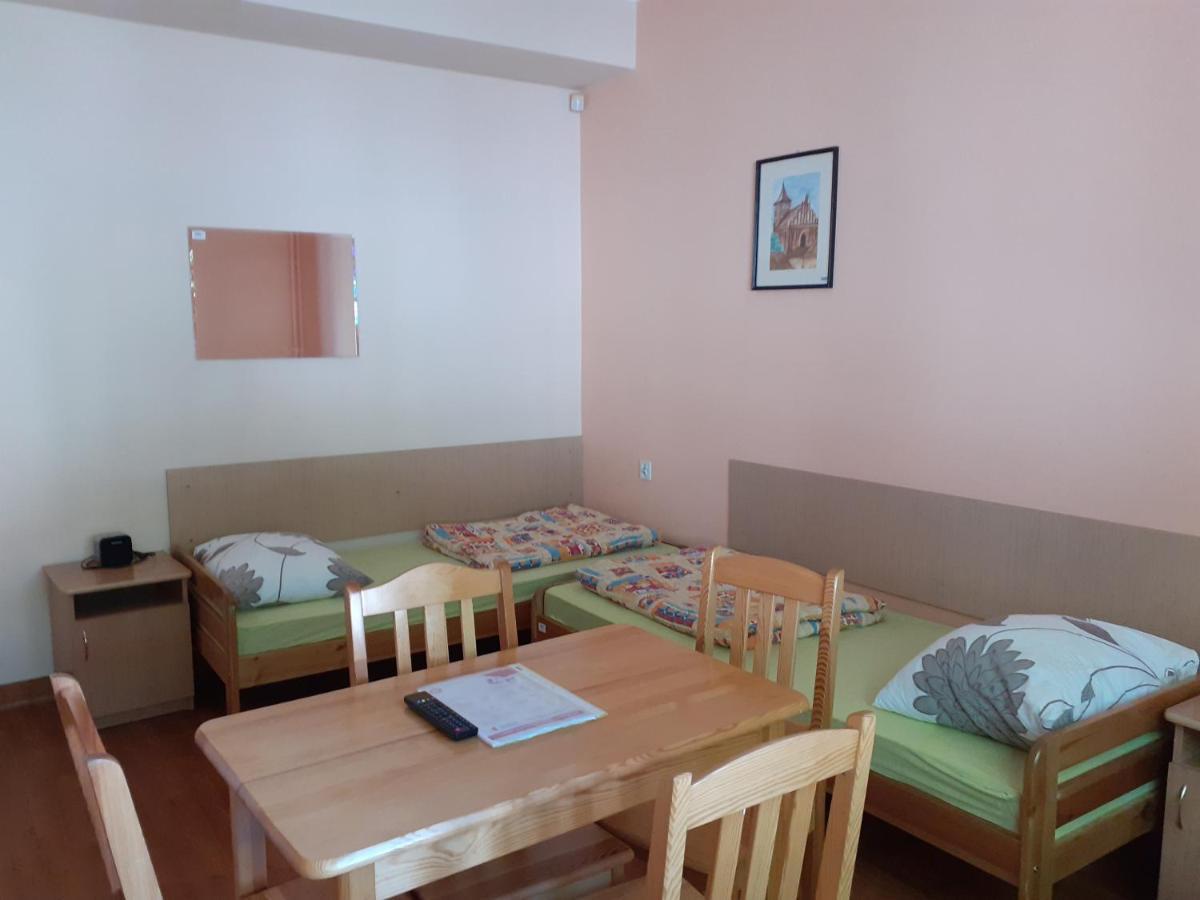 Szkolne Schronisko Mlodziezowe W Olsztynie Hostel ออลชติน ภายนอก รูปภาพ