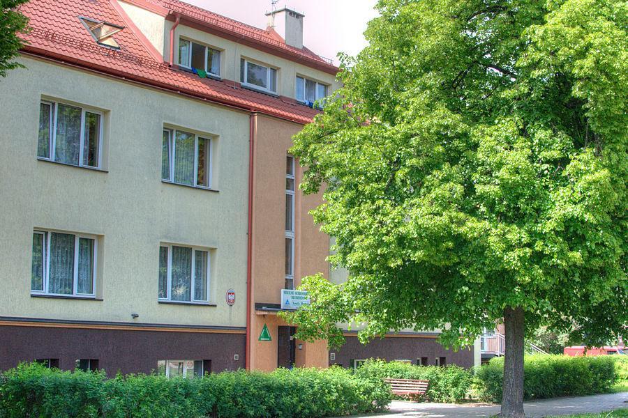 Szkolne Schronisko Mlodziezowe W Olsztynie Hostel ออลชติน ภายนอก รูปภาพ