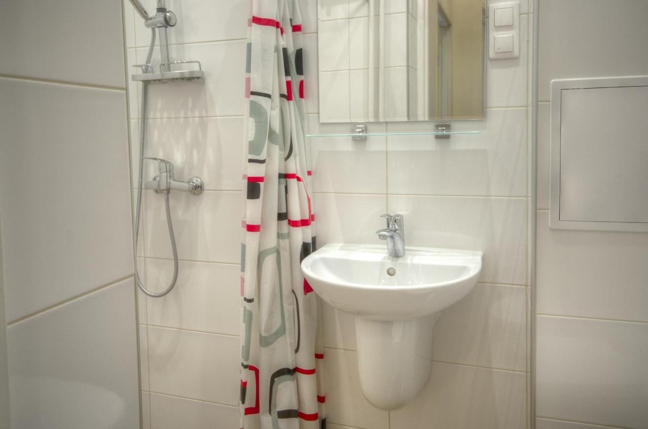 Szkolne Schronisko Mlodziezowe W Olsztynie Hostel ออลชติน ภายนอก รูปภาพ